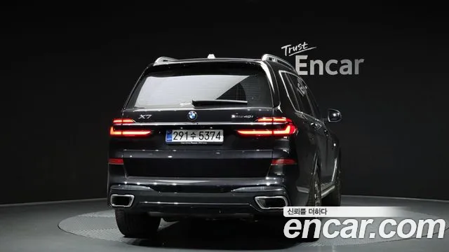 BMW X7 — Фото автомобиля 3