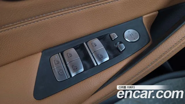 BMW 5 Series G30 — Фото автомобиля 27