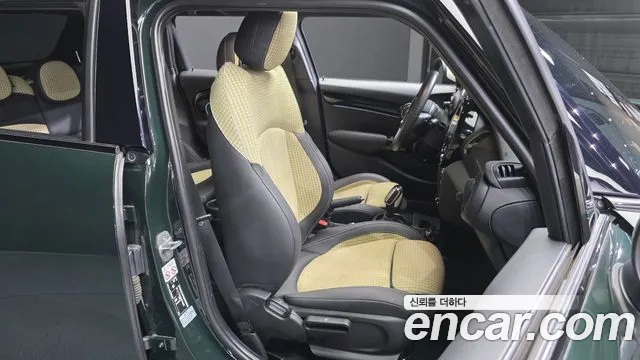 MINI Cooper — Фото автомобиля 11