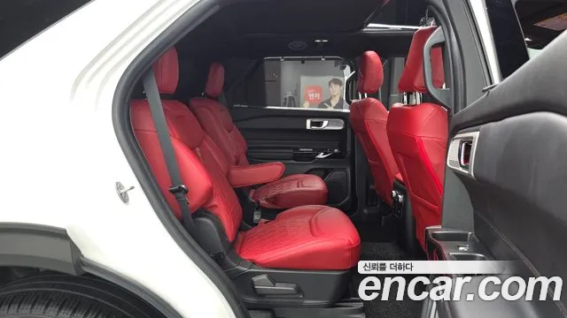 Ford Explorer Explorer 6 поколение 3.0 Platinum 4WD — Фото автомобиля 12