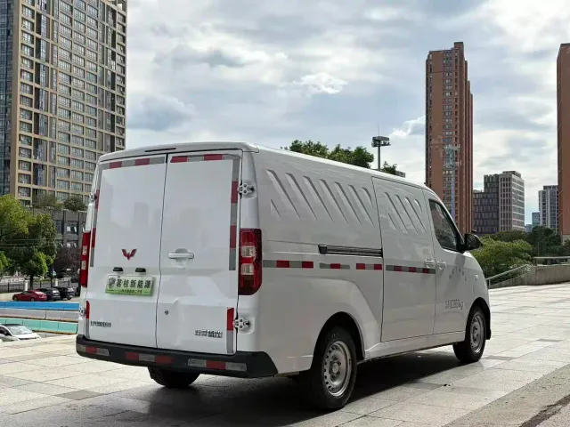 Wuling Yangguang — Фото автомобиля 5