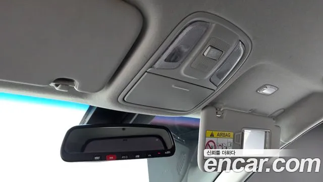 Kia Niro — Фото автомобиля 26