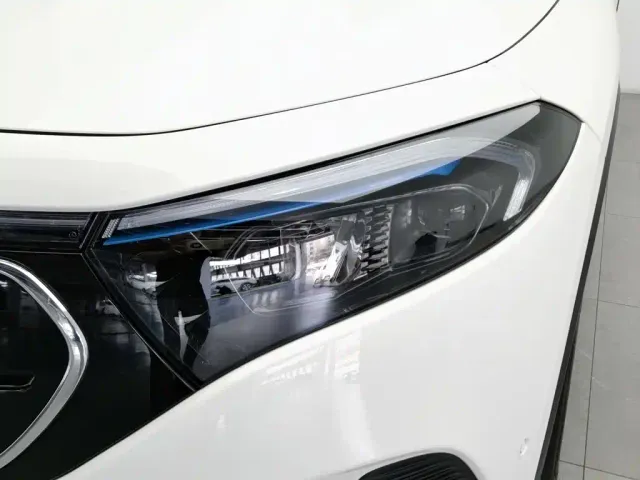 Mercedes-Benz EQA — Фото автомобиля 7