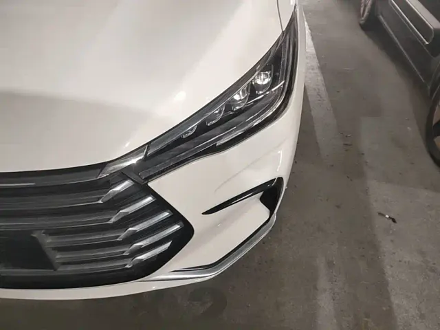 BYD Song MAX — Фото автомобиля 23