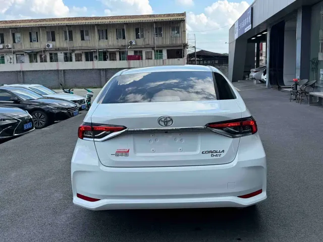 Toyota Corolla — Фото автомобиля 8