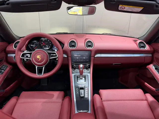 Porsche 718 — Фото автомобиля 6