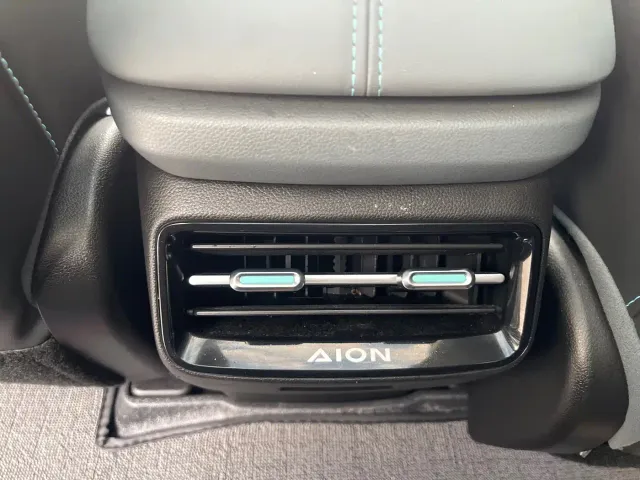 GAC Aion Y — Фото автомобиля 13