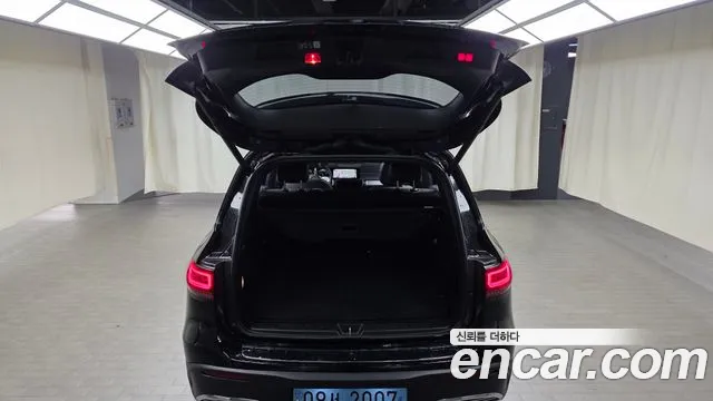 Mercedes-Benz EQB — Фото автомобиля 20