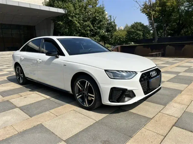 Audi A4L — Фото автомобиля 5