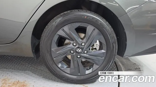 Hyundai Avante — Фото автомобиля 6