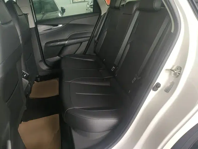 Changan Lamore — Фото автомобиля 12