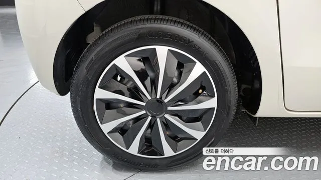 Kia RAY Новый Kia Ray Фургон — Фото автомобиля 5
