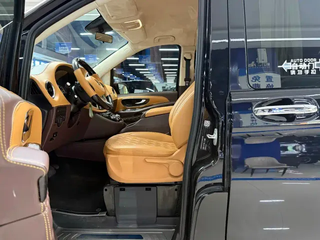 Mercedes-Benz Vito — Фото автомобиля 9
