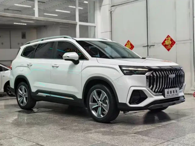 Geely Haoyue L — Фото автомобиля 2