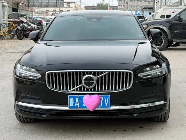 Volvo S90 — Фото автомобиля 2