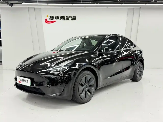 Фотография автомобиля — Tesla Model Y
