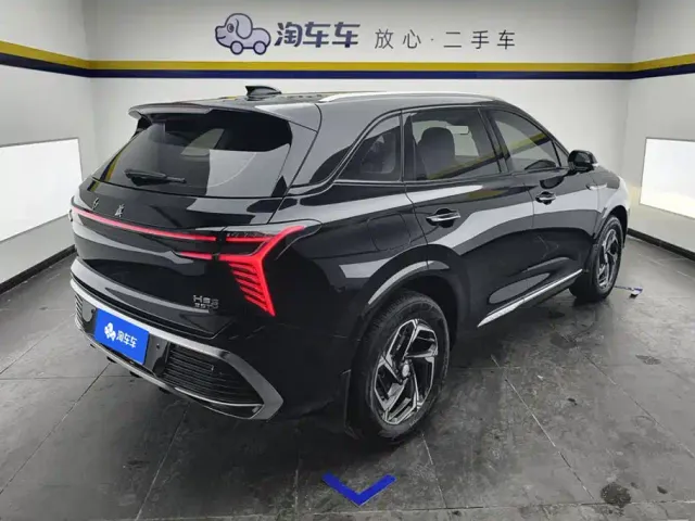 Hongqi HS3 — Фото автомобиля 3