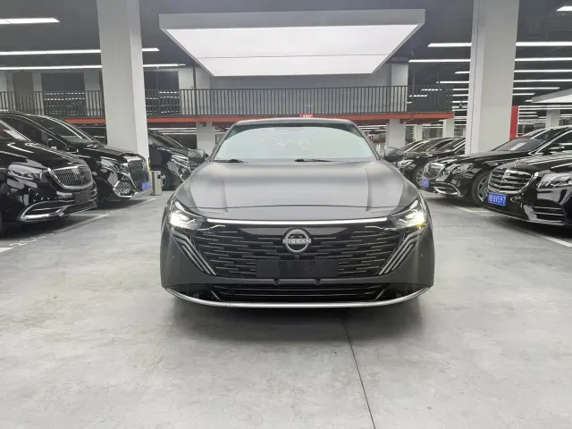 Nissan Teana — Фото автомобиля 2