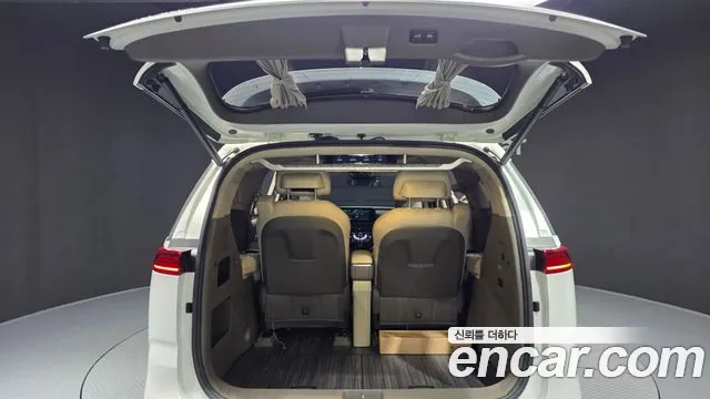Kia Carnival 4th Gen — Фото автомобиля 26