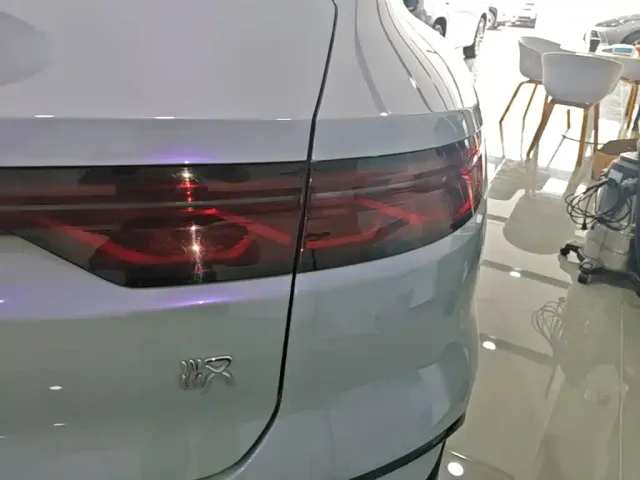 BYD Han — Фото автомобиля 7
