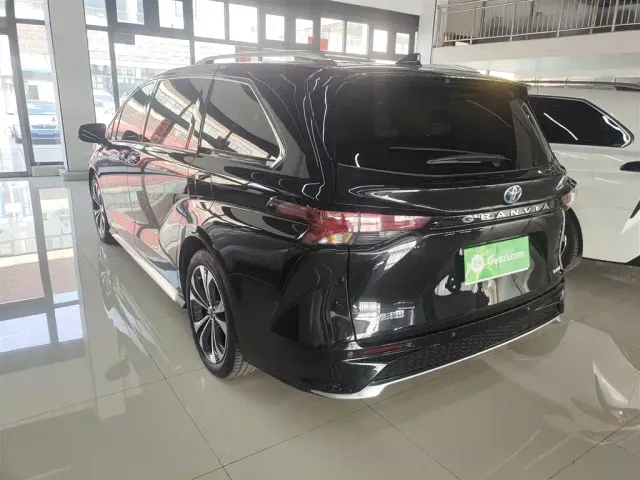 Toyota Granvia — Фото автомобиля 4