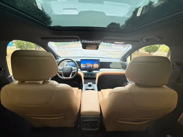BYD Song L DM-i — Фото автомобиля 10