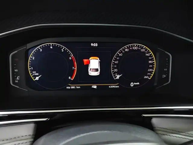 Volkswagen Tiguan L — Фото автомобиля 11