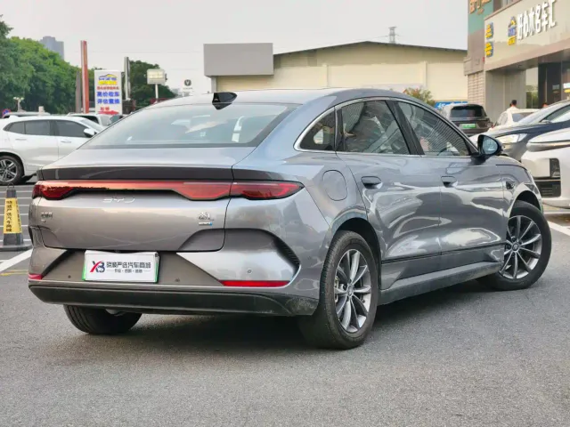 BYD Qin L — Фото автомобиля 5
