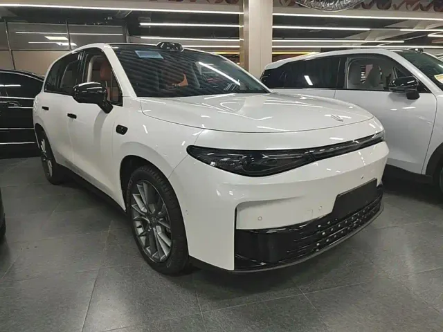Leapmotor C10 — Фото автомобиля 3