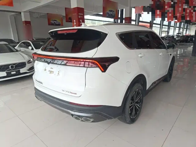 Jetour X70 Plus — Фото автомобиля 6