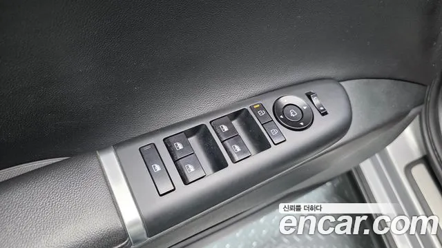 Hyundai Grandeur Grandeur (GN7) 3.5 LPG 2WD (Такси) — Фото автомобиля 24