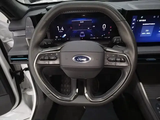 Ford Edge — Фото автомобиля 10