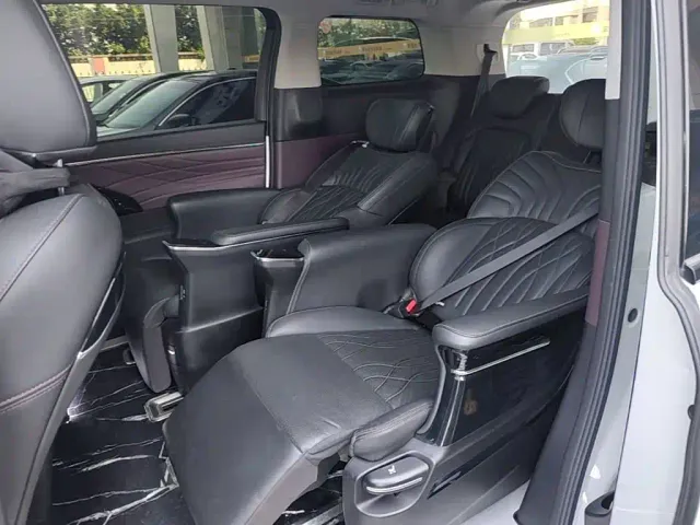 GAC Trumpchi M8 — Фото автомобиля 16
