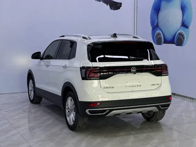 Volkswagen T-Cross — Фото автомобиля 6