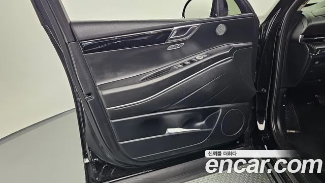 Genesis GV80 — Фото автомобиля 13
