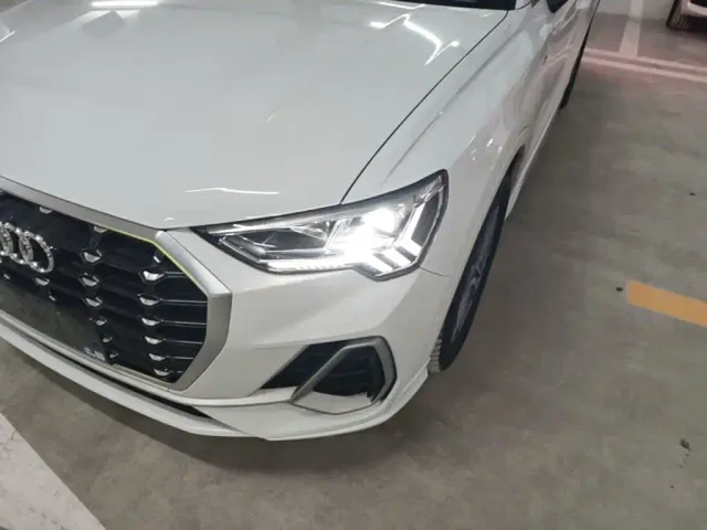 Audi Q3 — Фото автомобиля 23