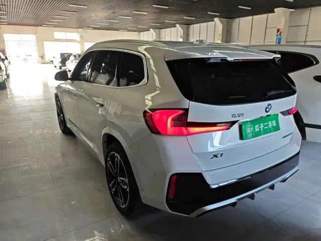 BMW X1 — Фото автомобиля 4