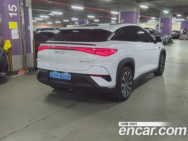 BYD Sealion 7 — Фото автомобиля 2