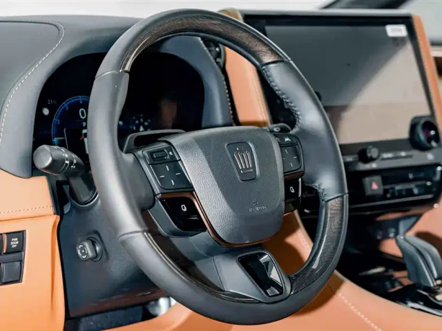 Toyota Vellfire — Фото автомобиля 8