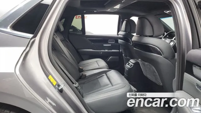 Genesis G90 Бензин 3.5 турбо AWD — Фото автомобиля 12