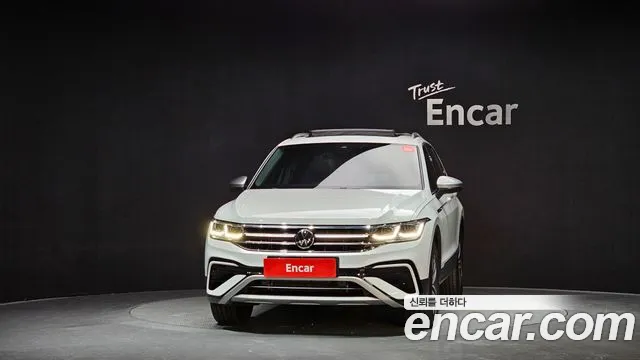 Volkswagen Tiguan — Фото автомобиля 3