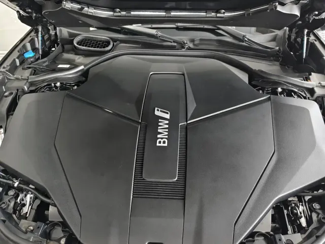 BMW i7 — Фото автомобиля 21