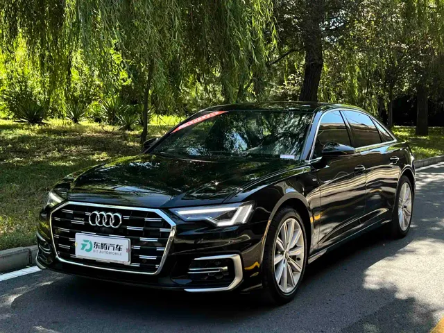 Фотография автомобиля — Audi A6L