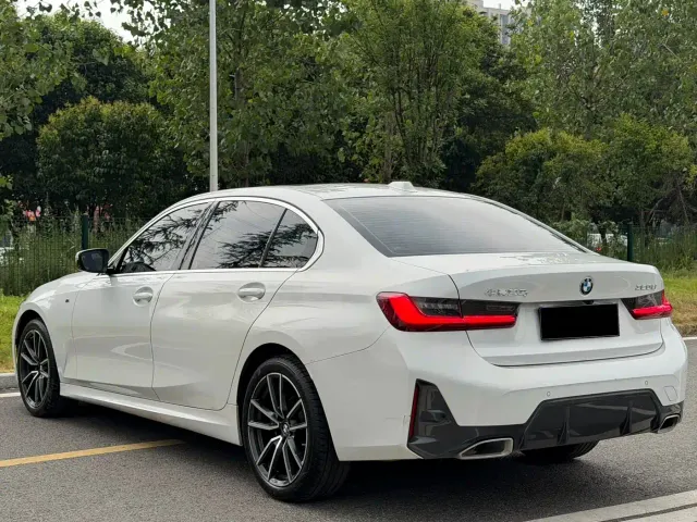 BMW 3 Series — Фото автомобиля 18