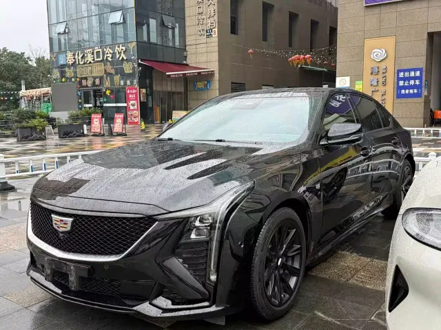 Фотография автомобиля — Cadillac CT5