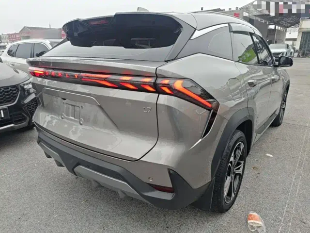 Geely Galaxy L7 — Фото автомобиля 6