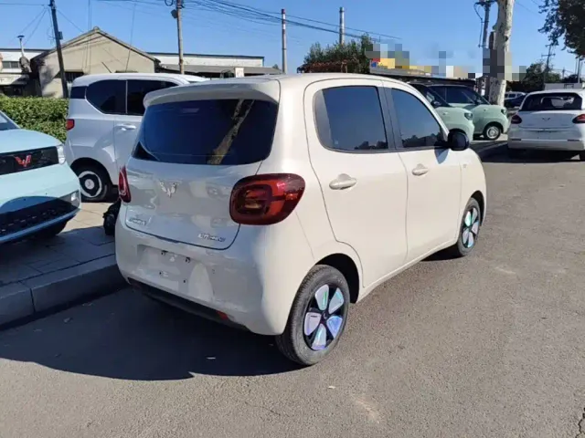 Wuling Hongguang Mini EV — Фото автомобиля 6