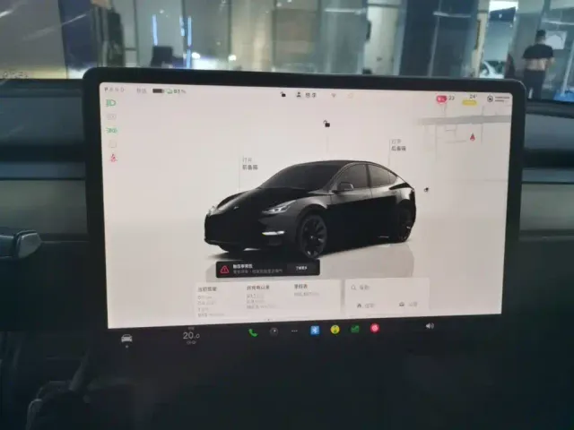 Tesla Model Y — Фото автомобиля 8