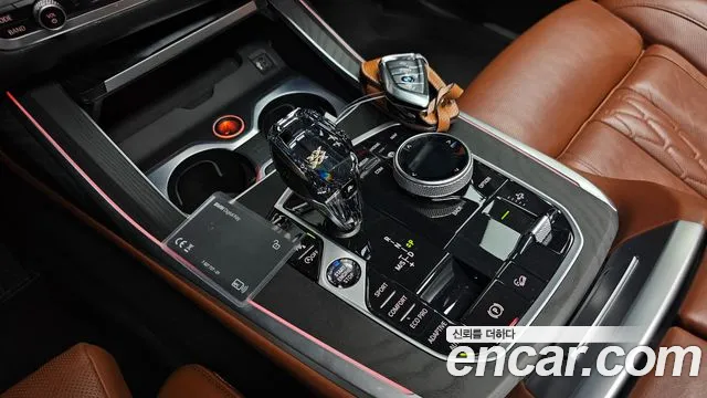 BMW X7 — Фото автомобиля 9