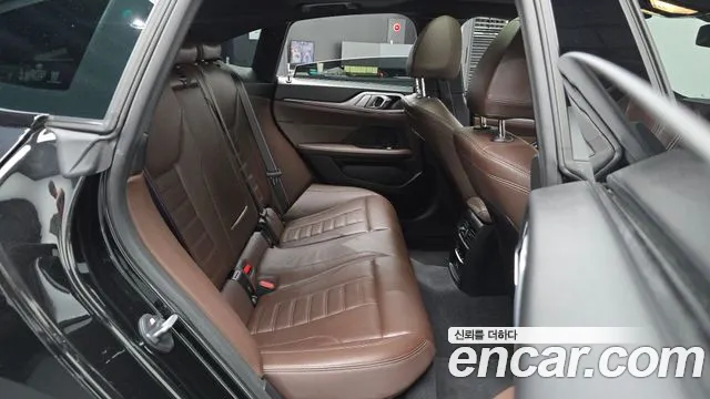 BMW 4 Series G22 — Фото автомобиля 11